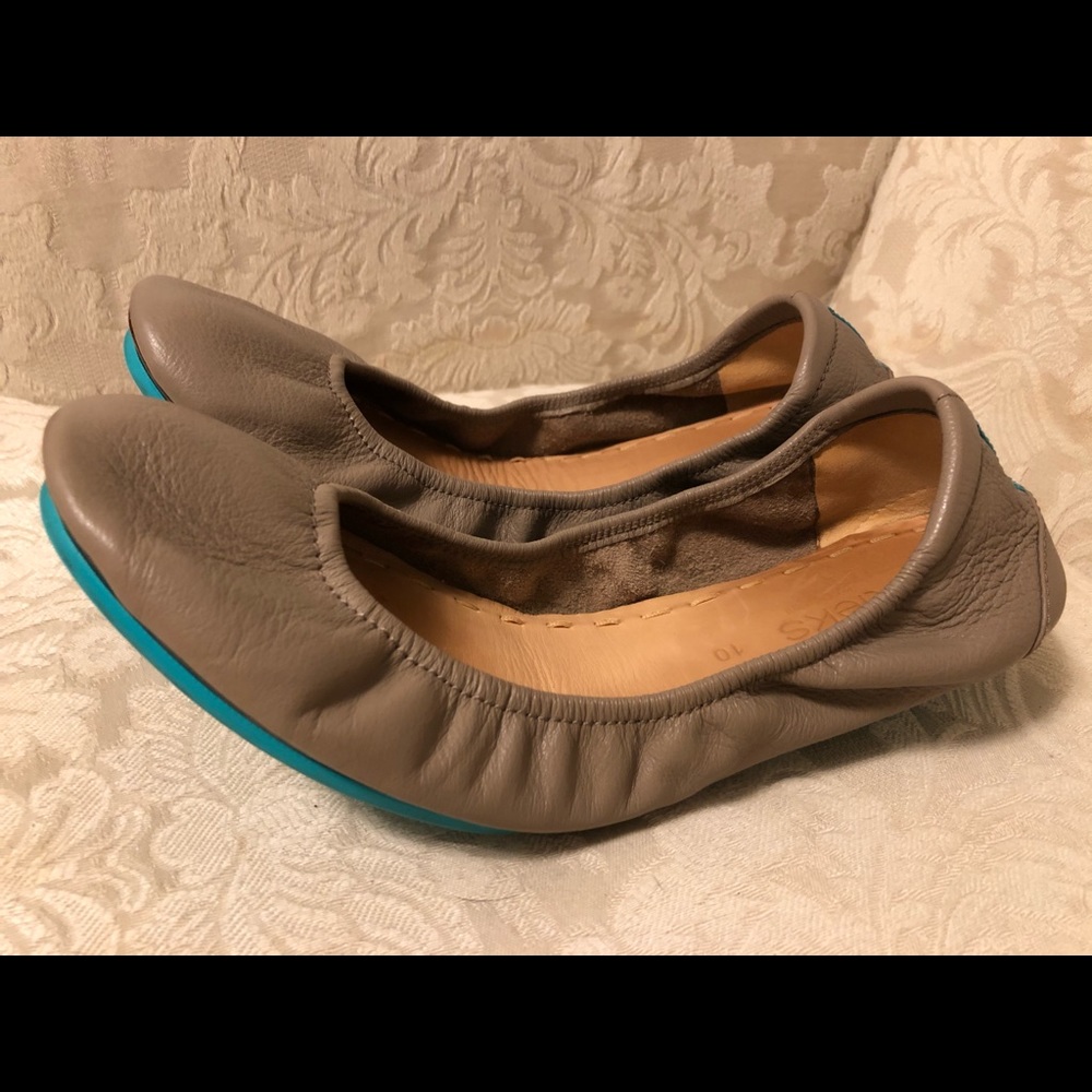 Tieks Flats Taupe-Colored Size 10